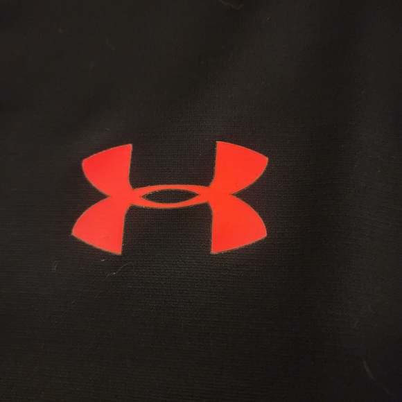 Under Armour Men's Gray and Black Jacket with Red Details - Picture 2 of 3